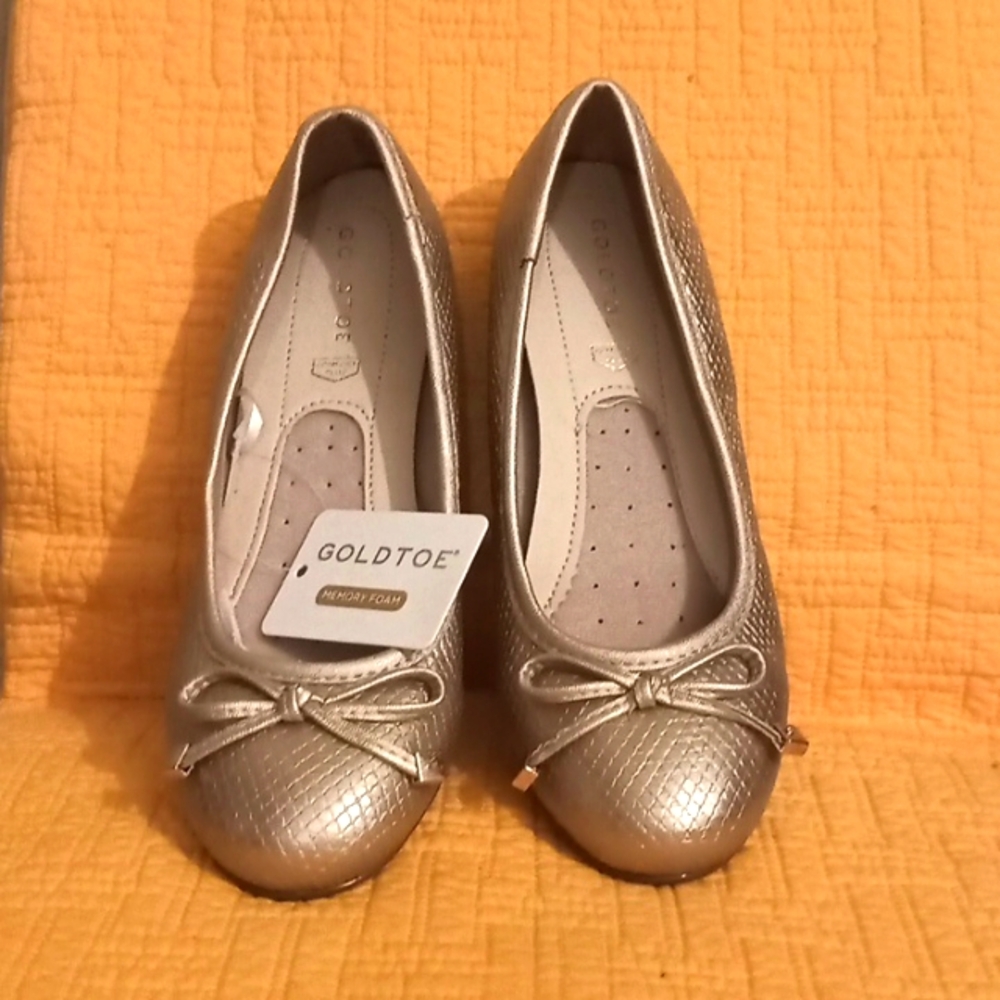 Gold Toe Memory Foam Flats